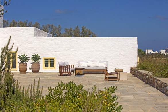 Greece:Mykonos&Cyclades:Paros:VillaBergamot_VillaPergamonto:terrace7470.JPG