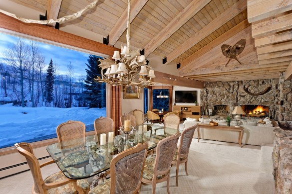USA:Colorado:Aspen:SnowmassSlopeside_TheSlopes:diningroom0.jpg