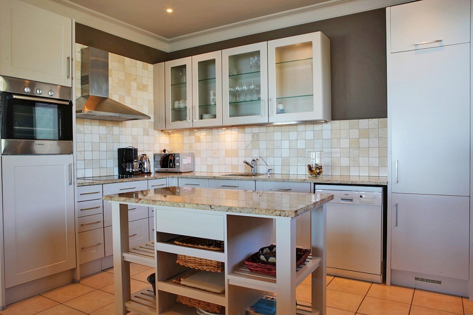SouthAfrica:CapeTown:Silva_ApartmentSylvanna:kitchen48.jpg