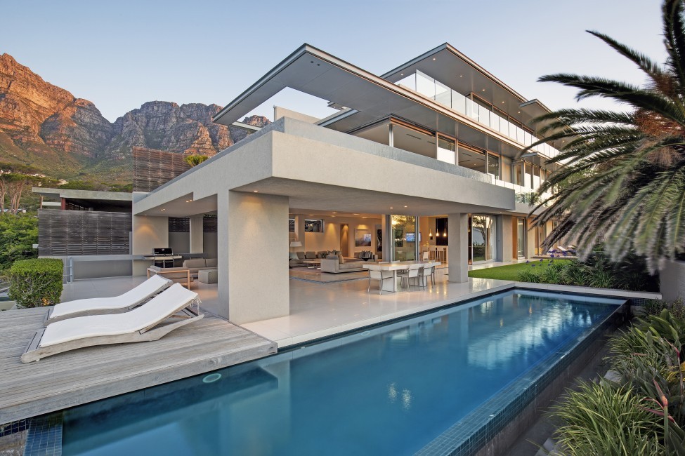 SouthAfrica:CapeTown:Bond_VillaWhitehorn:pool023.jpg