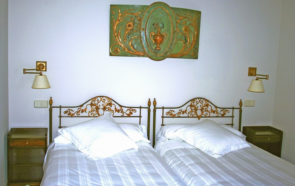 Spain:Segovia:FincaSegovia_EstateAmaris:bedroom65.JPG