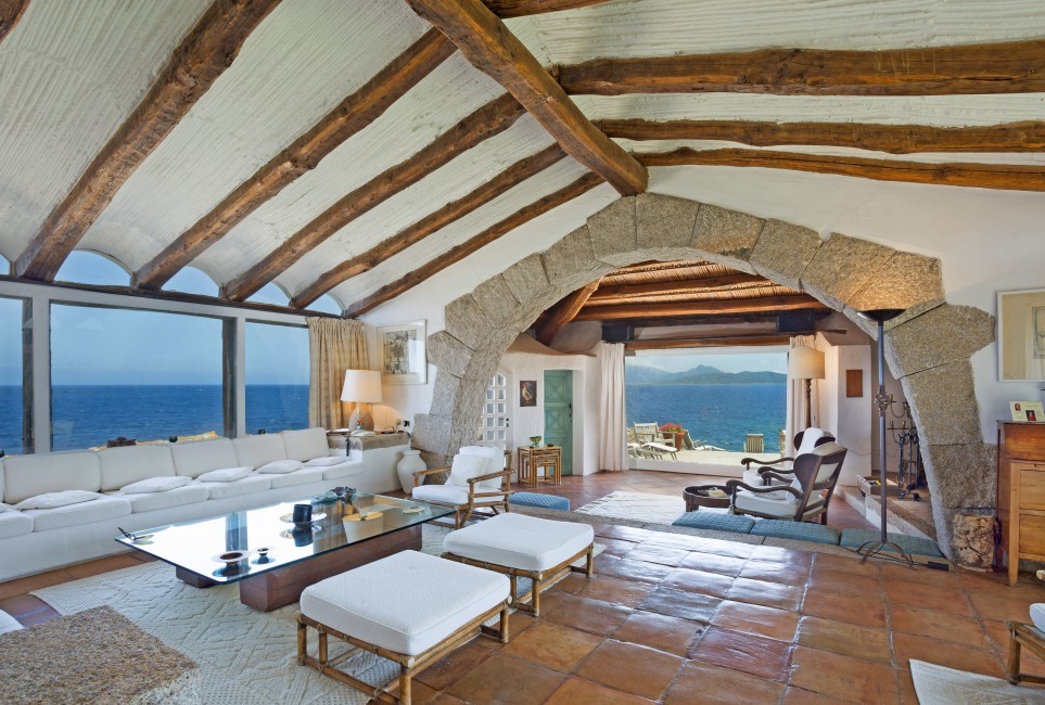 Italy:Sardinia:PortoRotondo:VillaVolpe_VillaVioletta:livingroom447.jpg