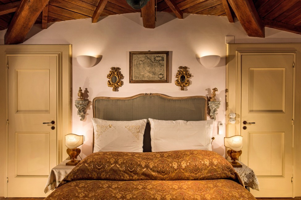Italy:Umbria:Assisi:ITPG21_CastelloFoligno::bedroom987.jpg