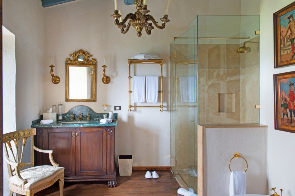 Italy:Umbria:Perugia:ITPG06_CastelloGianni:bathroom36.jpg