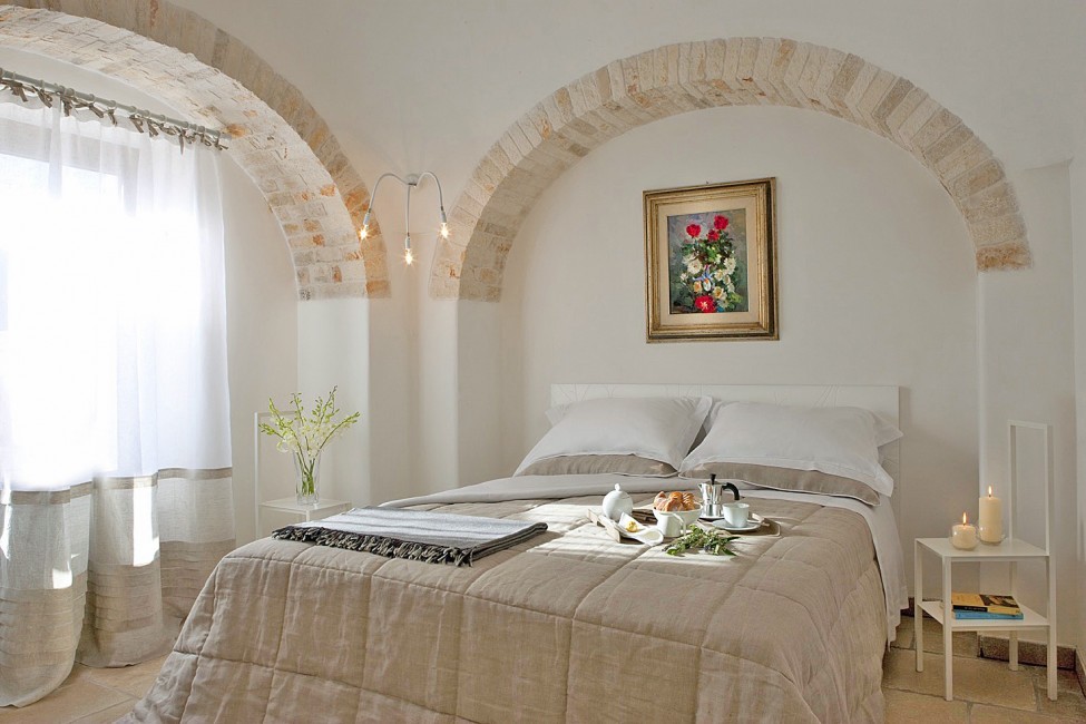 Italy:Apulia:Salento:ITBR001_VillaSalentina:bedroom11.jpg