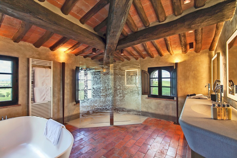 Italy:Tuscany:Siena:ITSI26_VillaSenesina:bathroom3.jpg