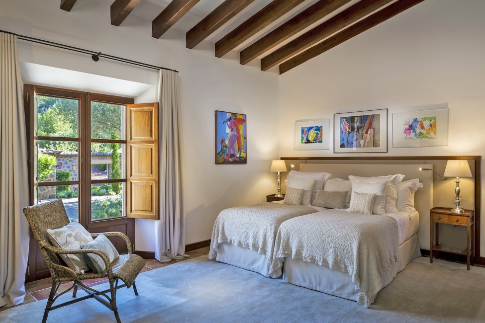 Spain:Mallorca:CanThiago_VillaTiago:bedroom4.jpg