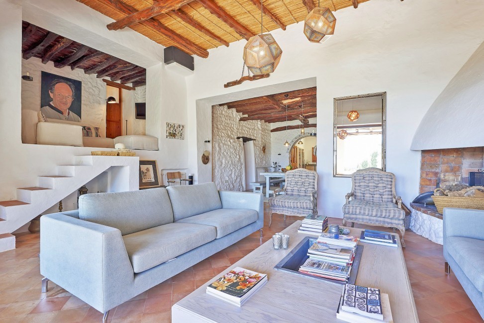 Spain:Ibiza:CanPaola_VillaPalmira:livingroom28.jpg