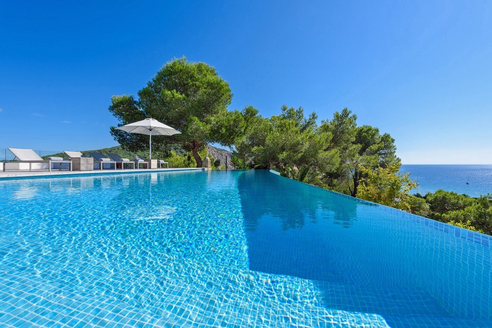 Spain:Ibiza:CasaBlancaJondal_VillaBianca:pool6.jpg