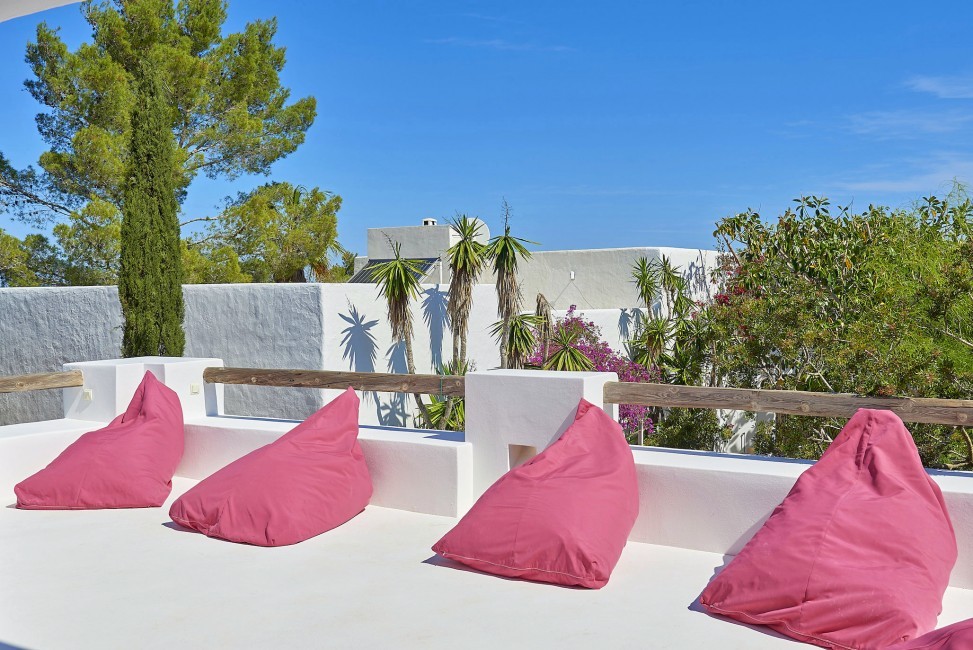 Spain:Ibiza:FincaLavanda_VillaLaMenta:balcony56.jpg