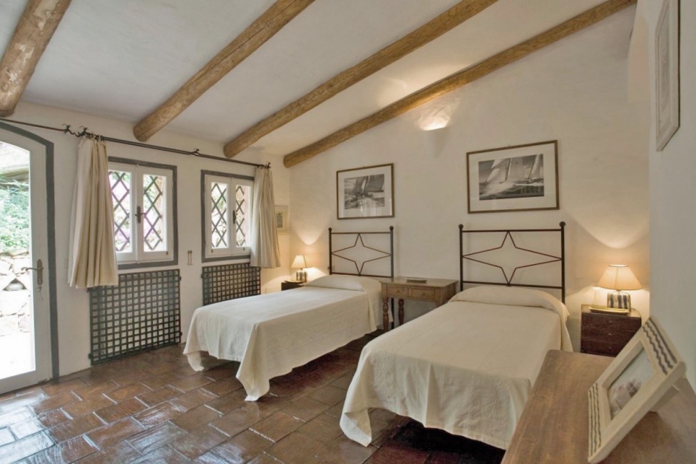 Italy:Sardinia:CostaSmeralda:ITOT07_VillaEsme:bedroom25.jpg