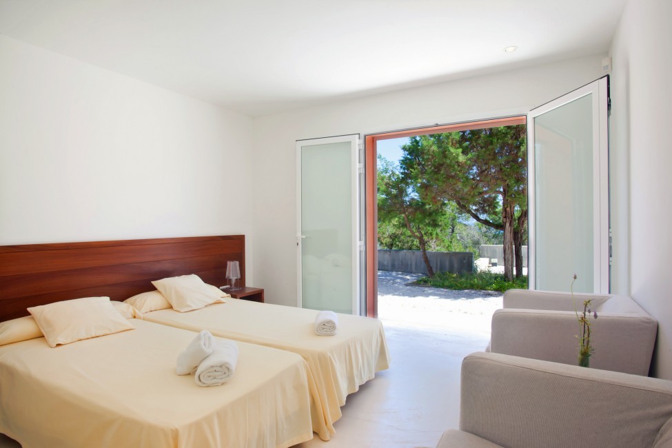 Spain:Ibiza:PepCalo_VillaChello:bedroom42.jpg