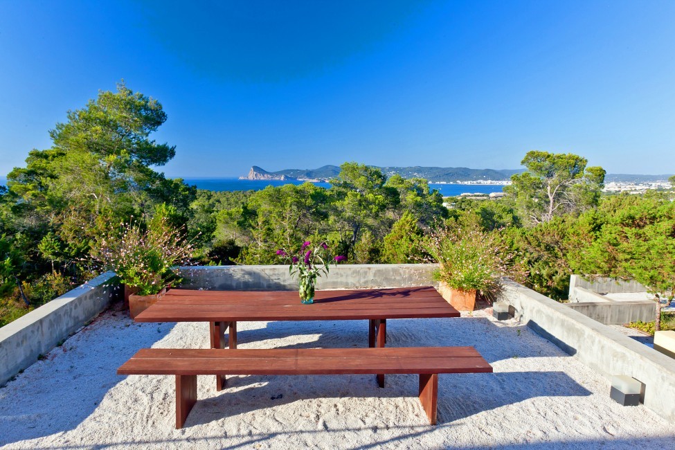 Spain:Ibiza:PepCalo_VillaChello:terrace22.jpg