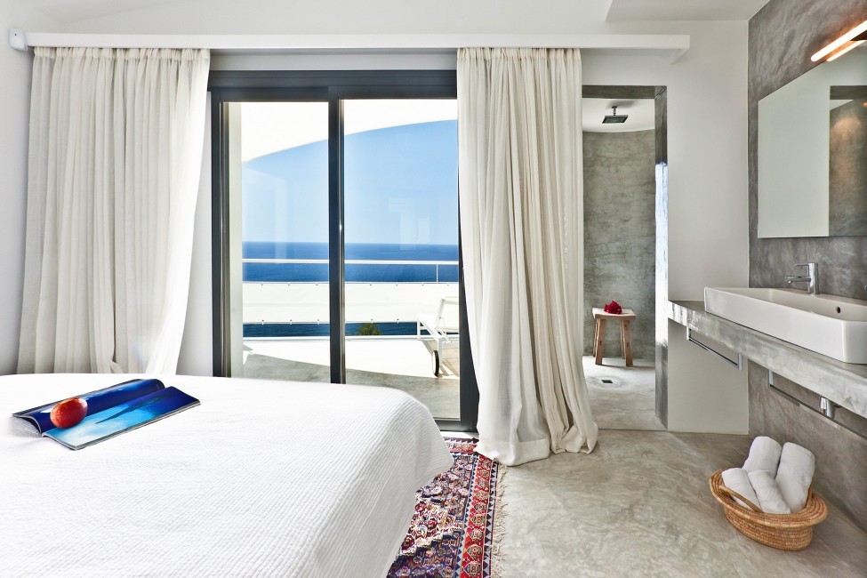 Spain:Ibiza:SanJose:VistaEsTorrent_VillaEnzo:bedroom1.jpg