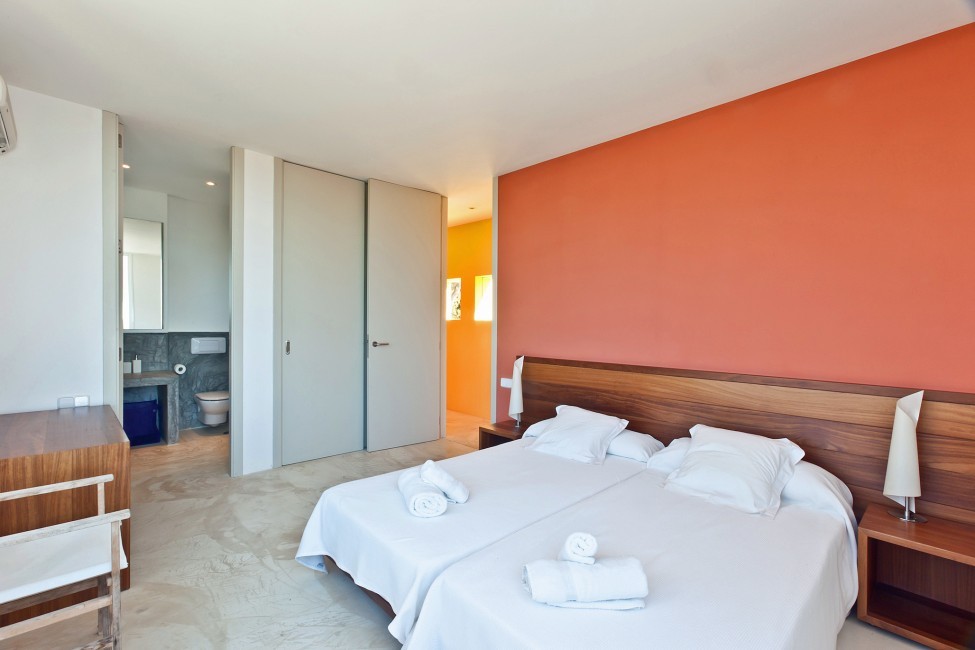 Spain:Ibiza:PepCalo_VillaChello:bedroom13.jpg
