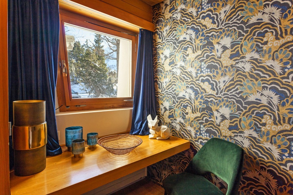 Switzerland:St. Moritz:CasaLeopardo_VillaLeontine:bedroom39.jpg