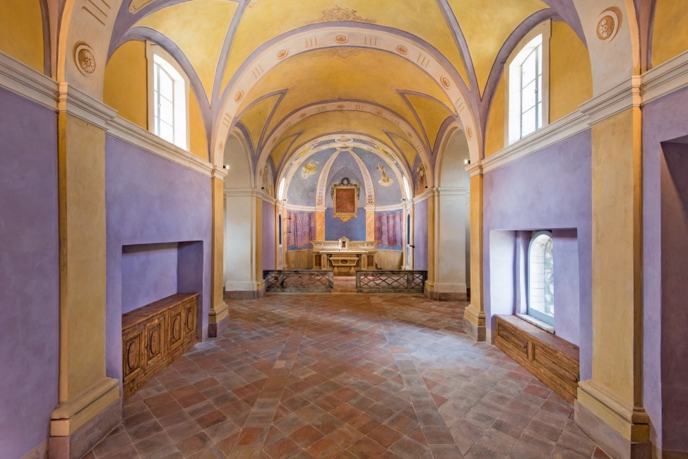 Italy:Umbria:Perugia:ITPG08VillaZenzero_ZefiroEstate:chapel10.jpg