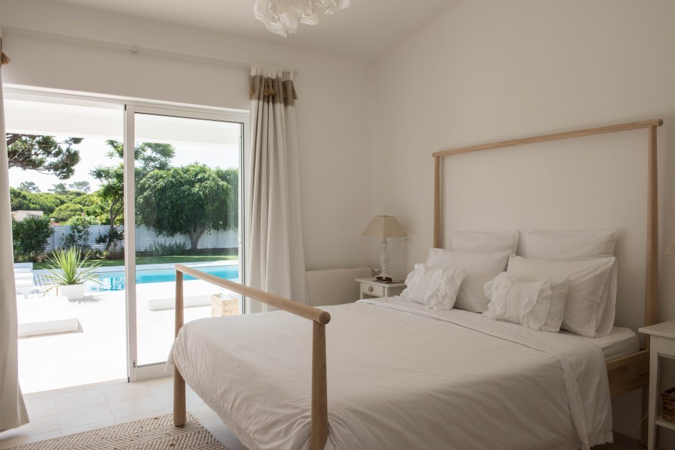 Portugal:Algarve:QuintadoLago:VillaMotherofPearl_VillaMadel:bedroom5.jpg