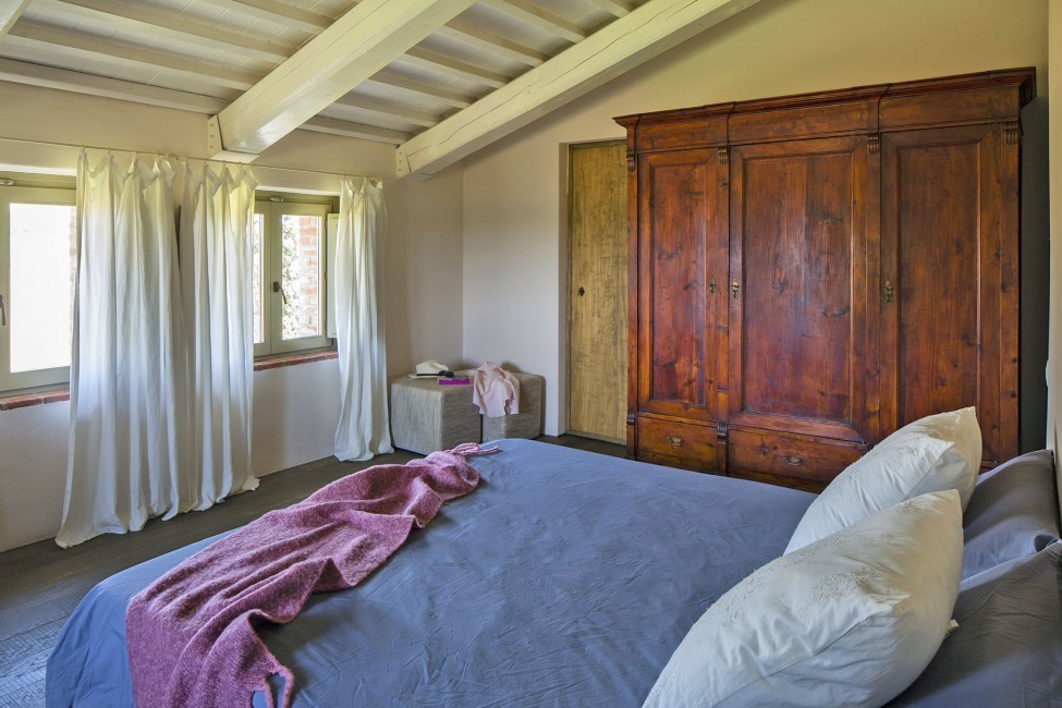 Italy:Tuscany:Castelfalfi:VillaCampera_VillaCandida:bedroom18.jpg