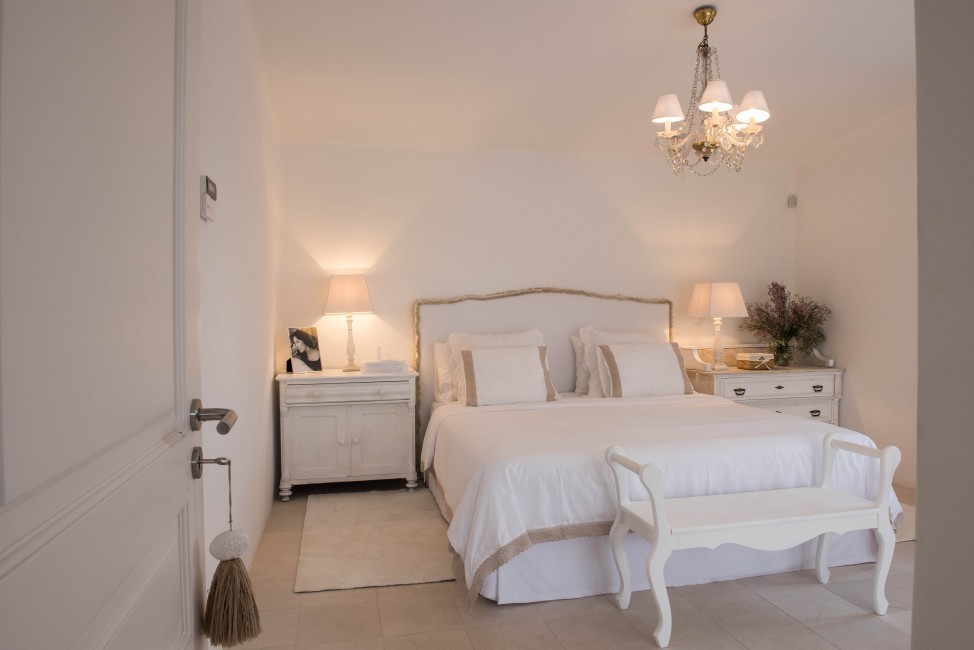 Portugal:Algarve:QuintadoLago:VillaMotherofPearl_VillaMadel:bedroom40.jpg