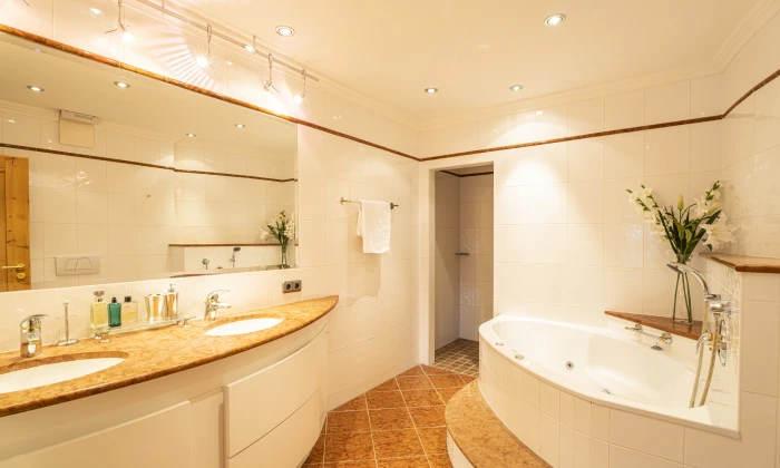 Penthouse Contempo