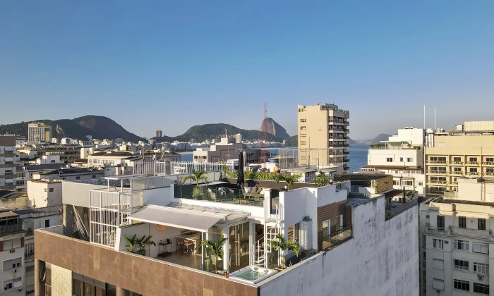 Penthouse Ador