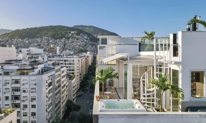 Penthouse Ador