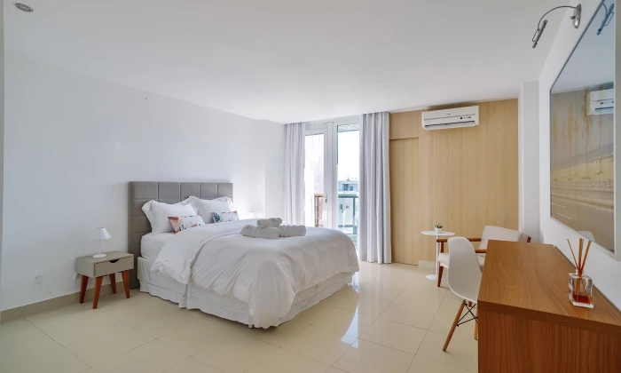 Penthouse Ador