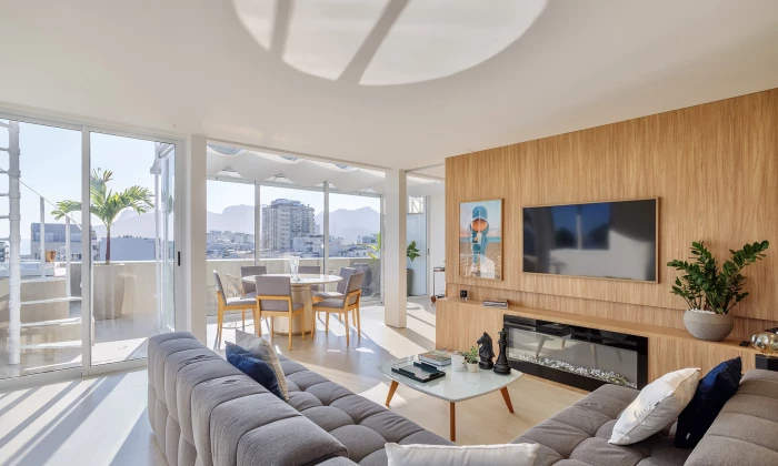 Penthouse Ador