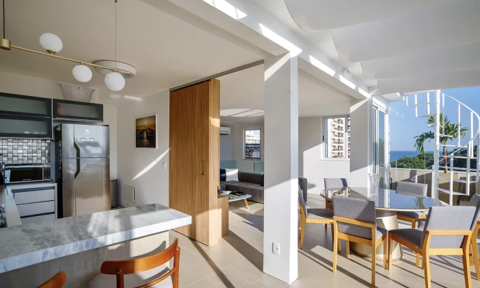 Penthouse Ador