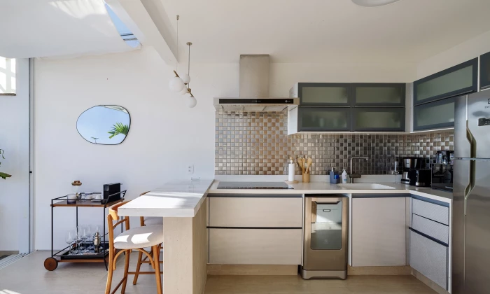 Penthouse Ador