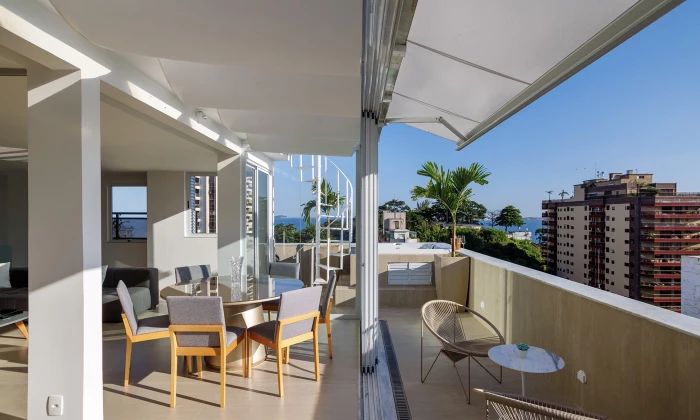 Penthouse Ador