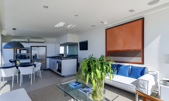 Penthouse Irma