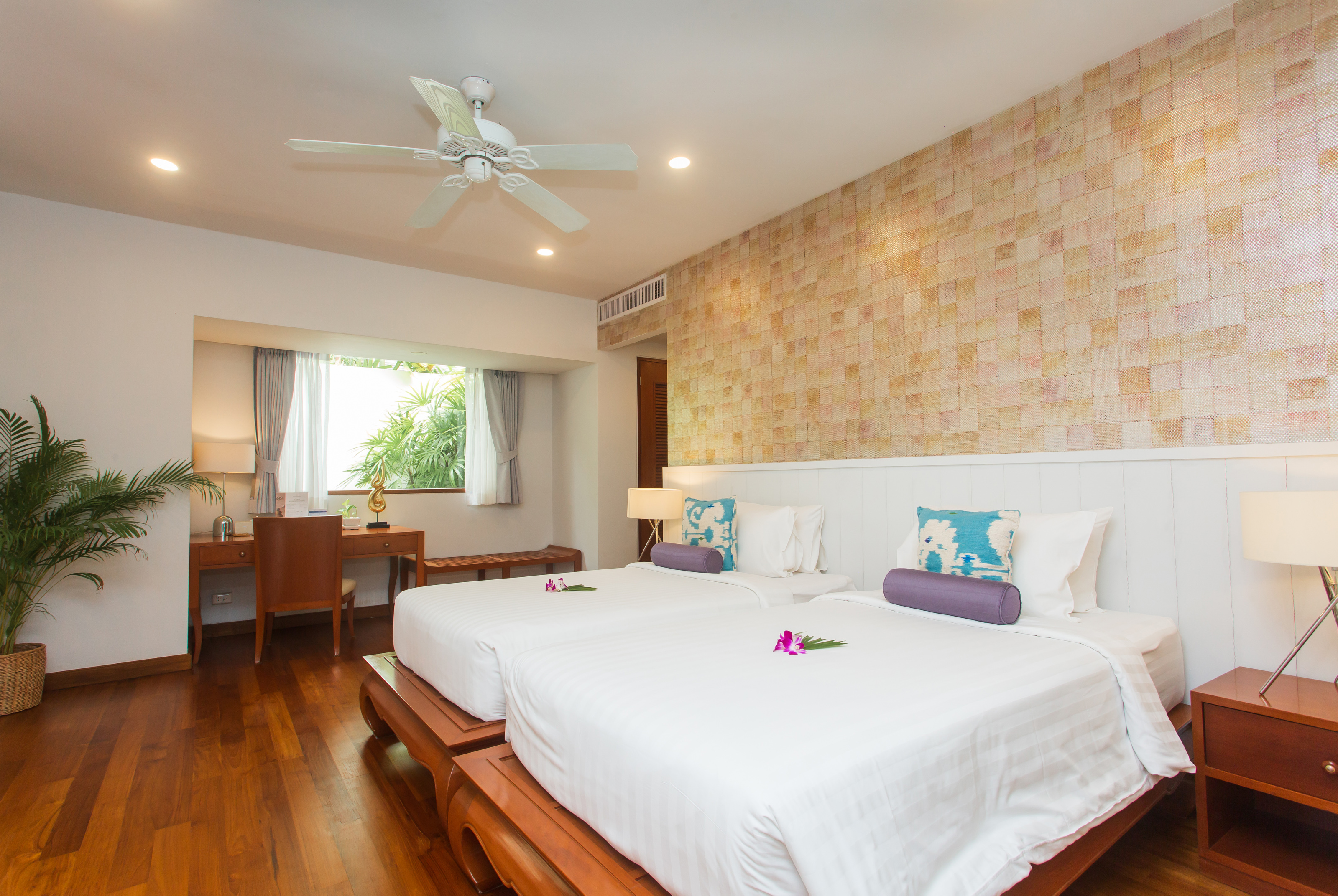 Villa Alstroemeria