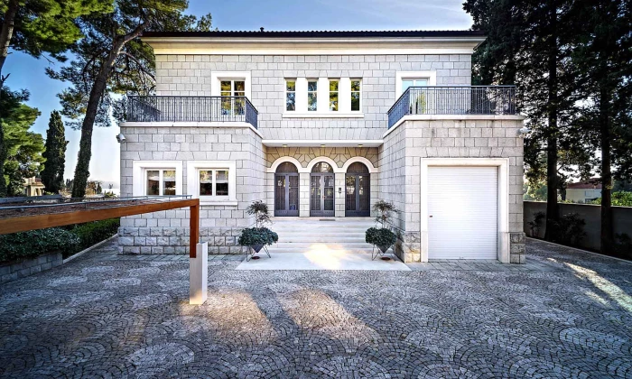 Villa Spelina