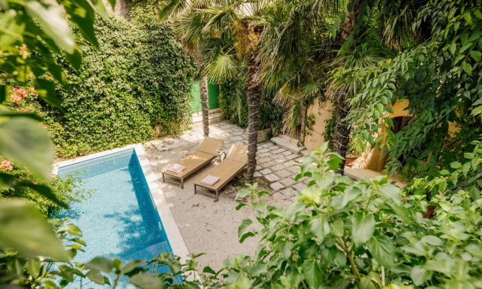Villa Holi