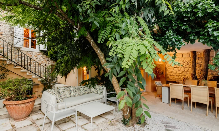 Villa Holi