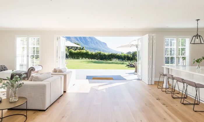 Villa Wisteria Lane