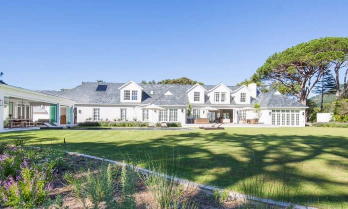 Villa Wisteria Lane
