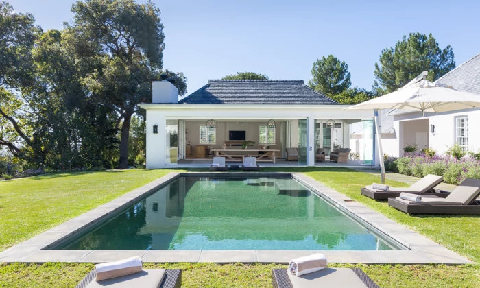 Villa Wisteria Lane