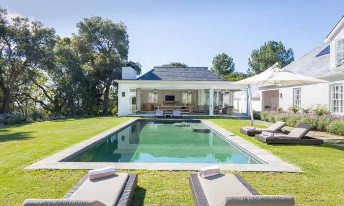 Villa Wisteria Lane