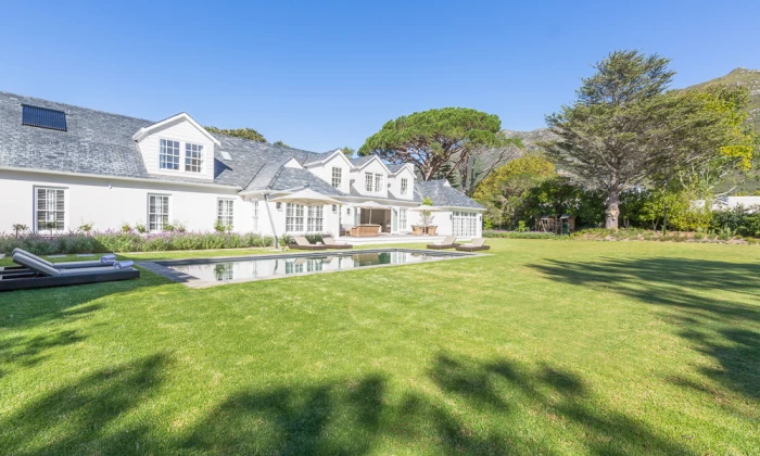Villa Wisteria Lane
