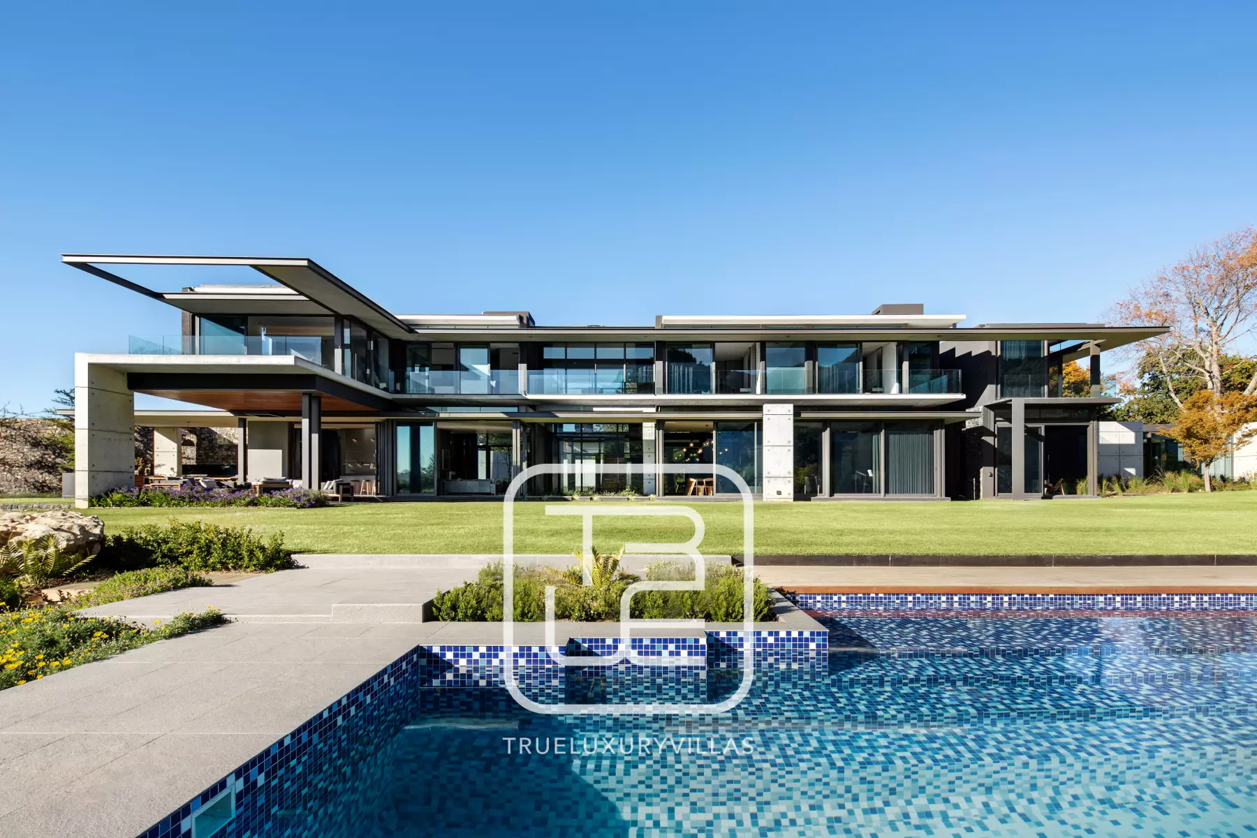 Villa Anafema