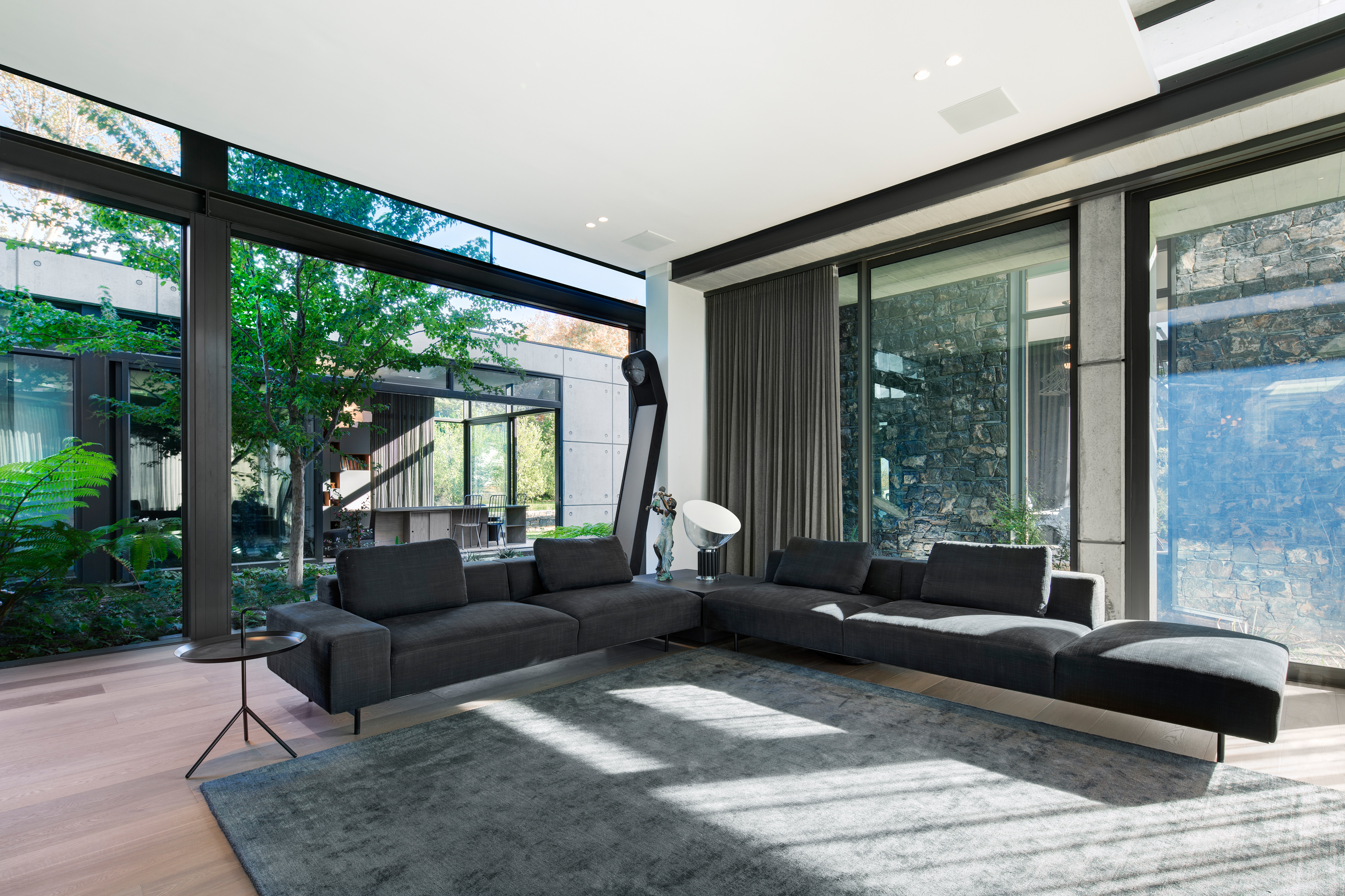 Villa Anafema