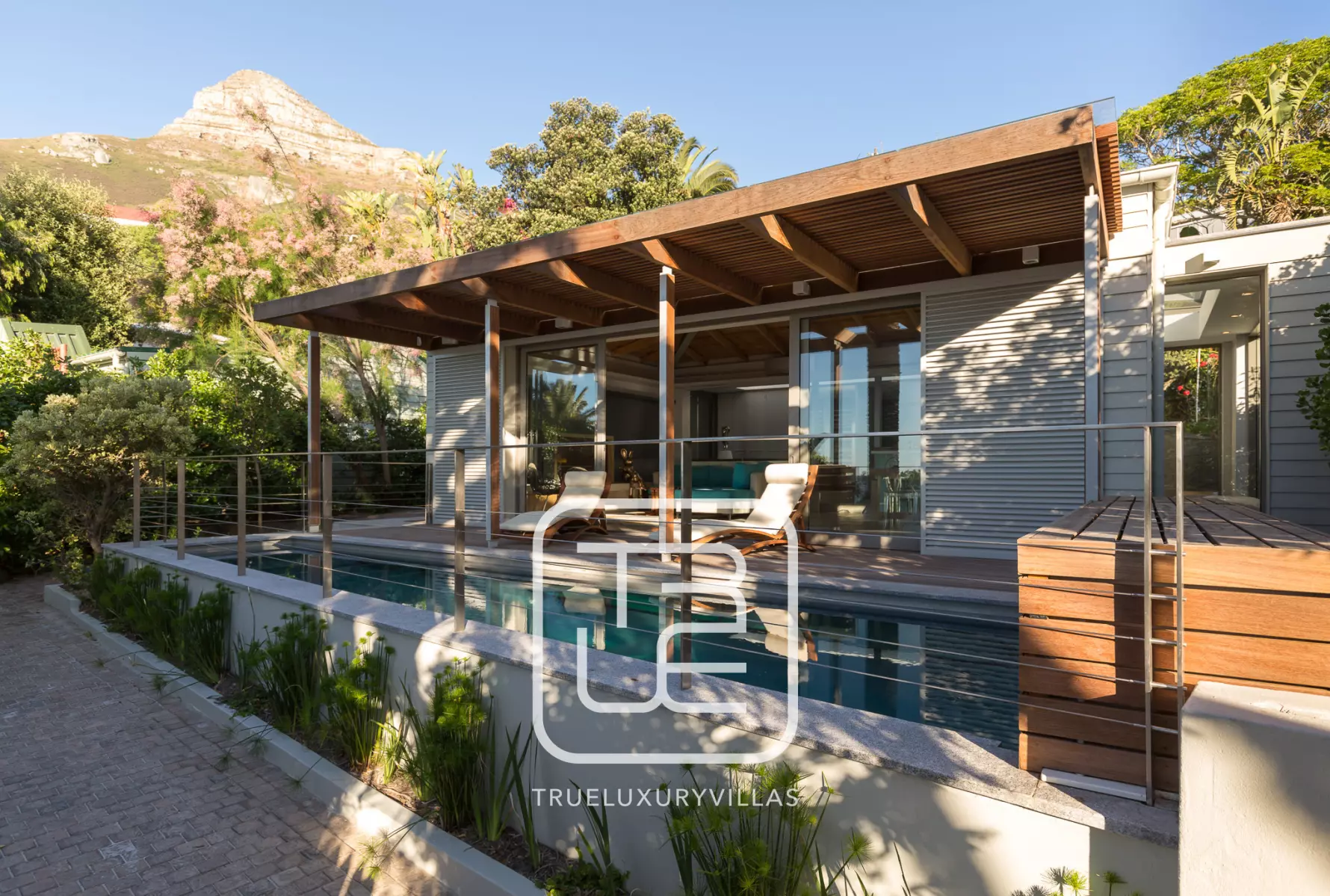 Viilla 52 Beach Villa