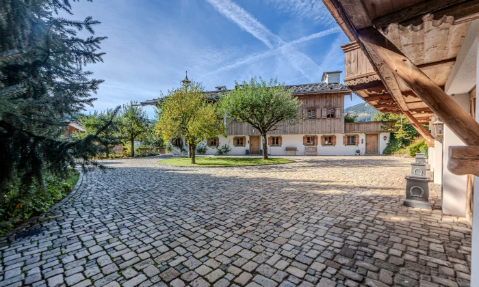 Tyrolia Estate
