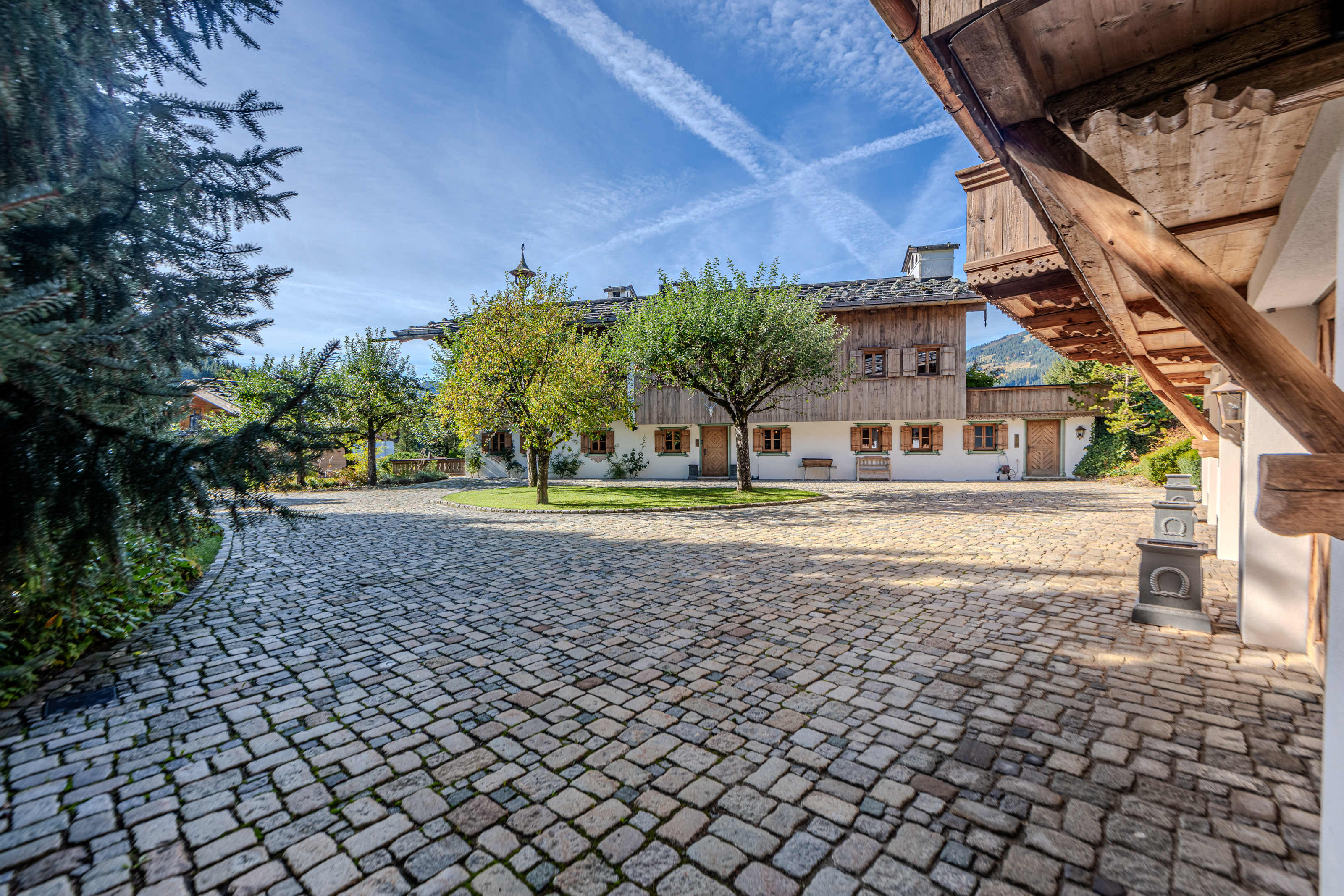 Tyrolia Estate