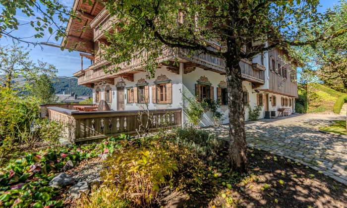 Tyrolia Estate