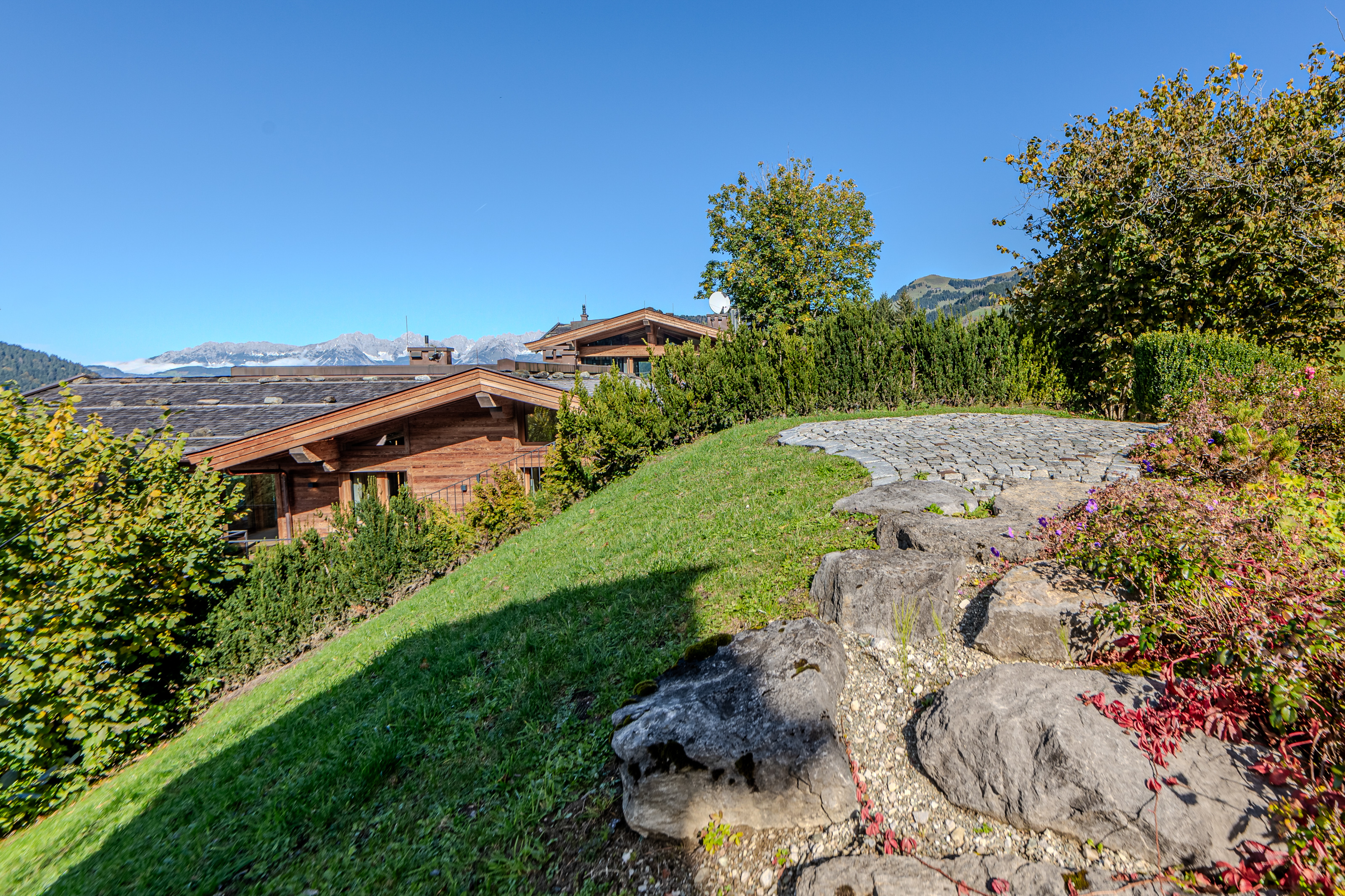 Tyrolia Estate