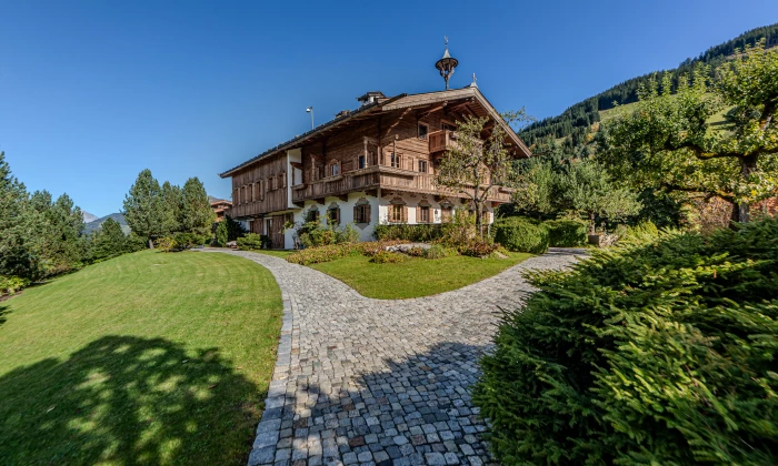 Tyrolia Estate